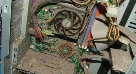 电脑无法开机的原因及灰尘清洁方法(解决电脑无法开机问题的关键步骤)
