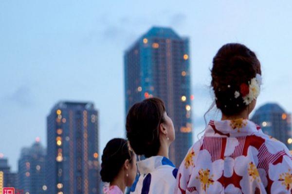 浴衣是干嘛的 浴衣和和服有什么区别 浴衣是干嘛的 浴衣和和服有什么区别