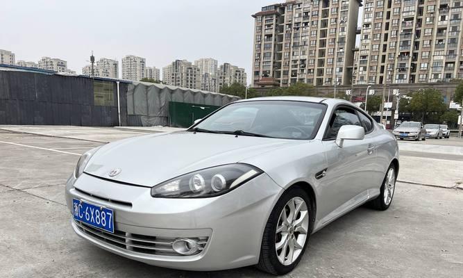 酷派8722v16g手机的全面评测(性能强悍,价格亲民,适合多种应用场景)