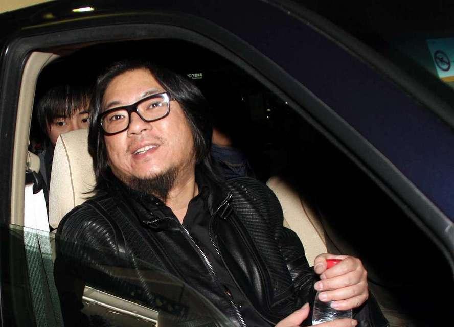 高晓松的歌(用音乐传递情感,高晓松的歌让人心动不已)