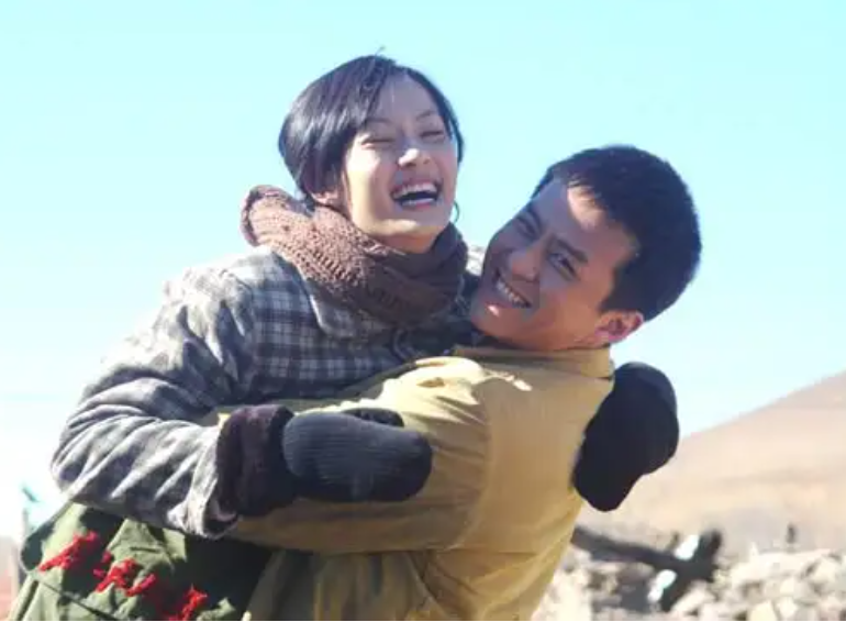 邓超身价资产多少亿?(坐拥上海4套别墅,邓超到底多有钱?)