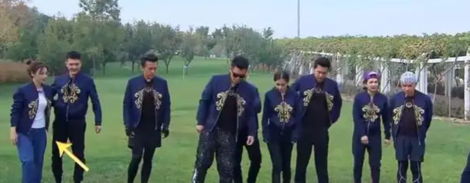 邓超身价资产多少亿?(坐拥上海4套别墅,邓超到底多有钱?)