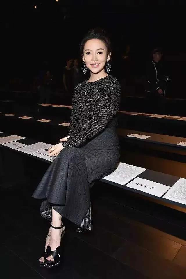 潘晓婷简介(潘晓婷为何被誉为“九球天后”,不仅创球技神话,而且颜值一流)