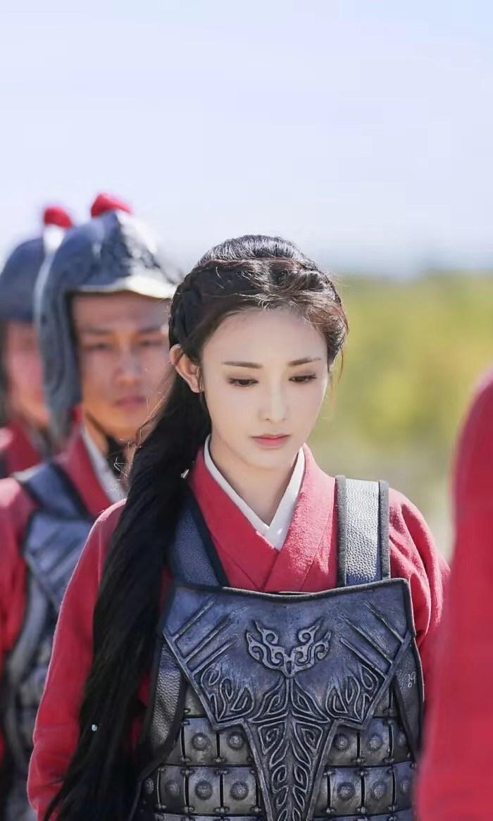恭喜彭小苒凭《东宫》小枫获得华鼎奖最佳女演员提名 未来可期