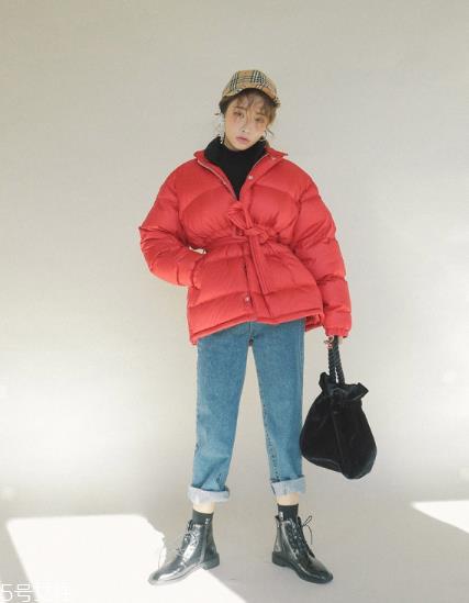 面包服搭配什么包包?让你过年更惊艳 面包服搭配什么包包?让你过年更惊艳