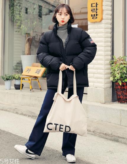 面包服搭配什么包包?让你过年更惊艳 面包服搭配什么包包?让你过年更惊艳