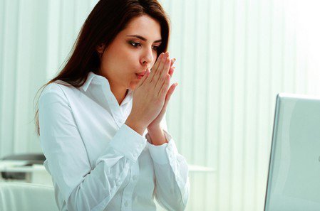 女人怕冷是什么原因导致的(为什么女性更容易怕冷?原来是这么回事)