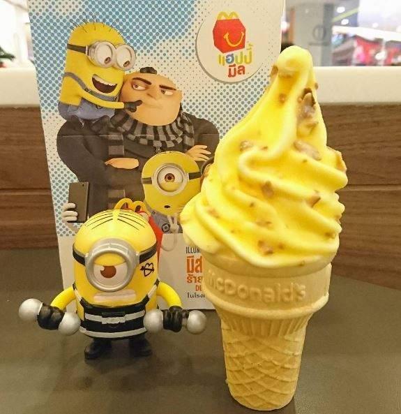 麦当劳推出地区限定版小黄人套餐,真的是太萌啦