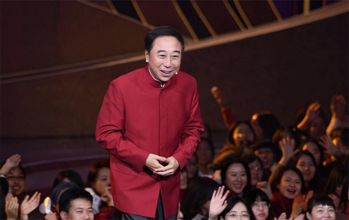 冯巩的学生杨松:他因搭档冯巩春晚爆红,后却成百万诈骗犯