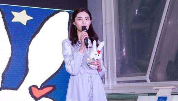 《青春斗》中的她,从运动员到模特再到演员,戏里戏外都太优秀