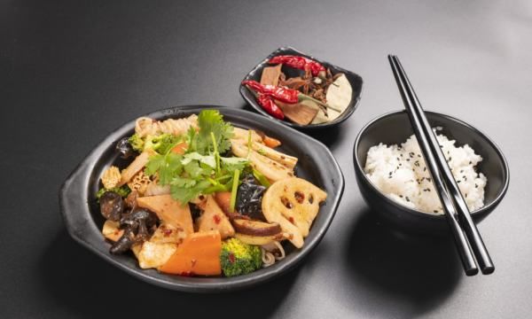 自热米饭怎么做步骤,自热米饭怎么吃教程视频