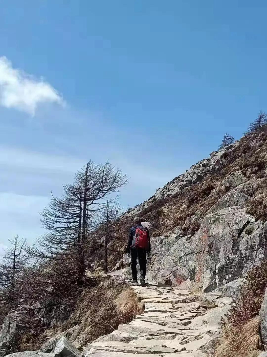 内陆最高峰——秦岭主峰太白山(海拔3767)