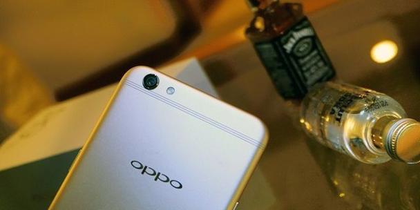 OPPOR9s（OPPOR9s的价格、功能与性能详解）