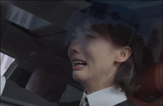 这一天,金晨在巴黎跳傣族舞,我才知道什么叫“极致的腰臀比”