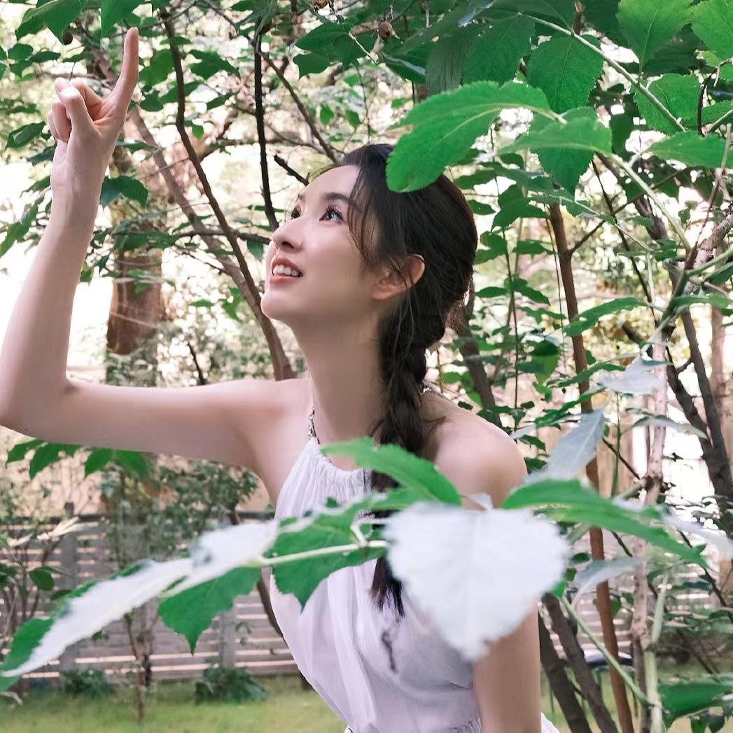 舍不得星星官宣,张新成王玉雯始于青梅竹马的爱情之旅,让人心动