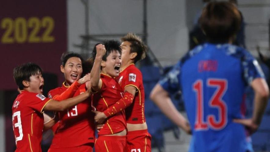 天神下凡!中国女足门神扑出日本队两个点球,进决赛她是第一功臣