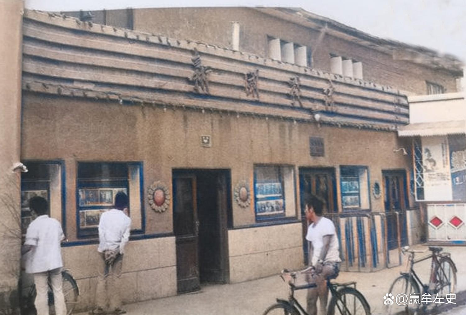 老照片:80年代的河北秦皇岛,百货大楼、永乐酒吧、新闻影院