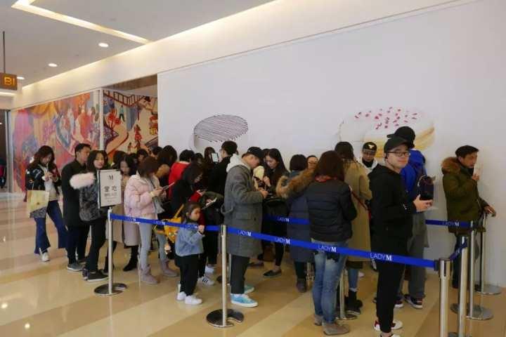 一块蛋糕最低也要68元,网红品牌Lady M宣布将关闭中国内地全部门店!9月10日