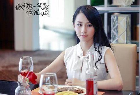 还记得《微微一笑》小雨妖妖吗?演戏都是配角,如今还是不温不火