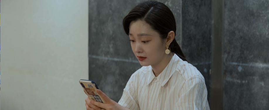 全女班底,咋拍出的爹味