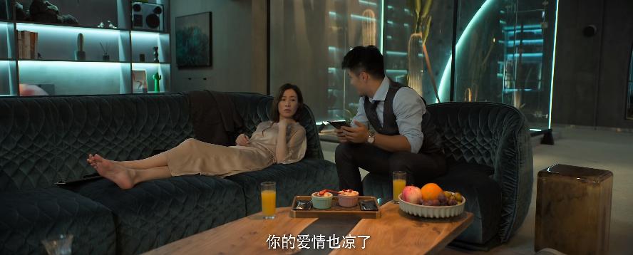 全女班底,咋拍出的爹味