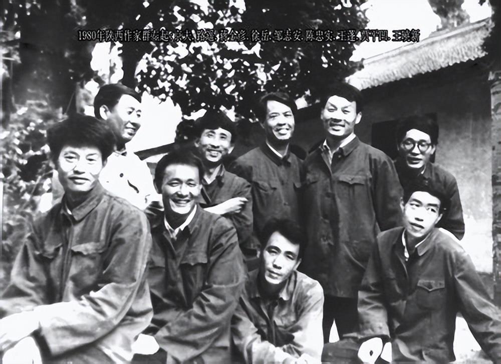 陈忠实的作品有哪些(陕西作家陈忠实的个人资料及代表作品)