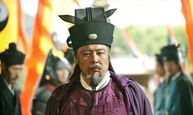 宋朝时的太尉相当于现在的什么官职,古代镇守一方的官员