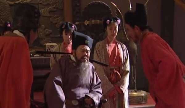 宋朝时的太尉相当于现在的什么官职,古代镇守一方的官员