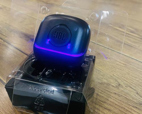 JBL和Beats运动耳机的比较(探究两大品牌运动耳机的音质、舒适度和功能)