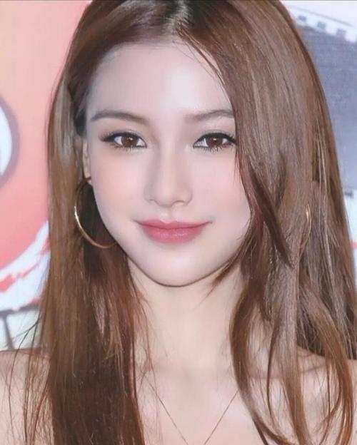 baby嫩模时期的照片(嫩模时期的Angelababy,美的惊人)