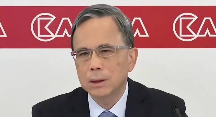 李嘉诚小儿子的成长与影响力（探寻李泽楷的商业天赋与慈善事业）