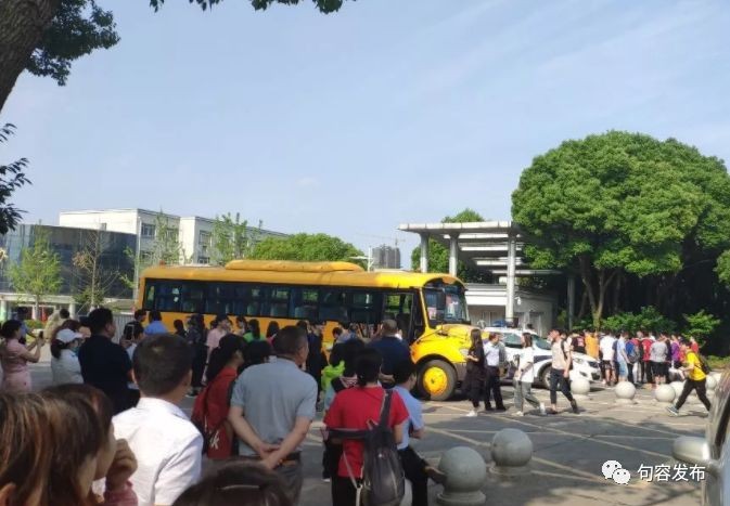 2025江苏高考分数线公布!本一文科339、理科345!今晚8点可查成绩