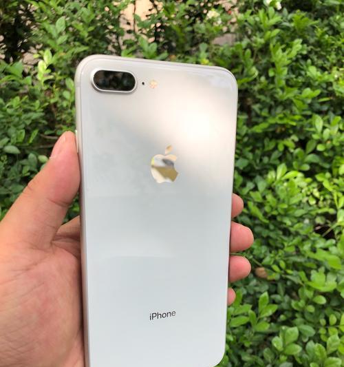 探索iPhone8Plus的卓越表现(一部引领科技潮流的智能手机)