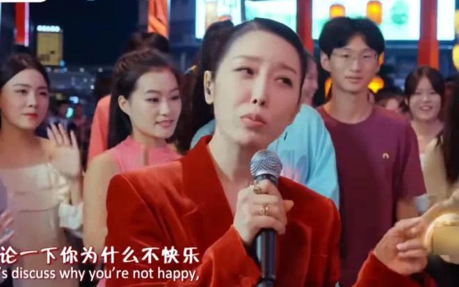 她的一首《祝你平安》爆火,50岁复出,只因身边人一句话