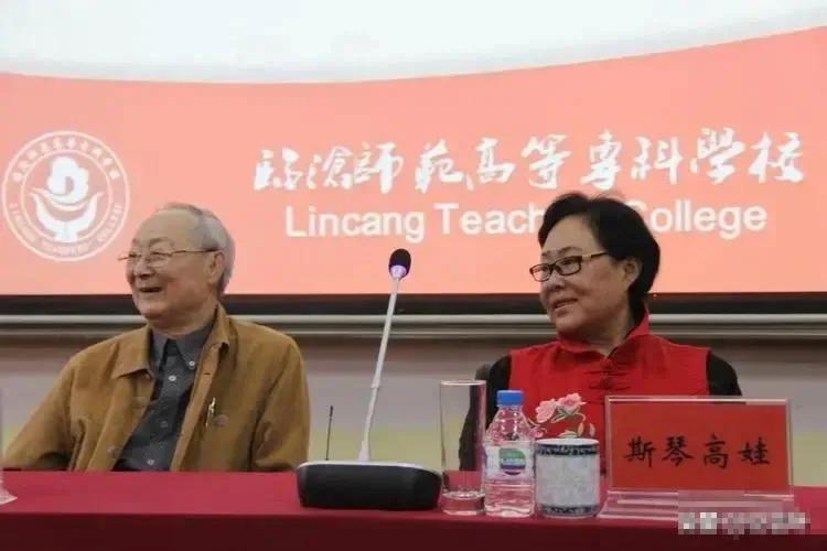 74岁斯琴高娃近况:瑞士老公已去世,她回到国内生活