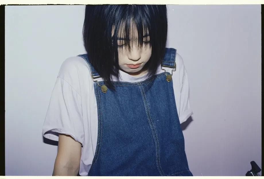 00后学妹夏日清新写真图片