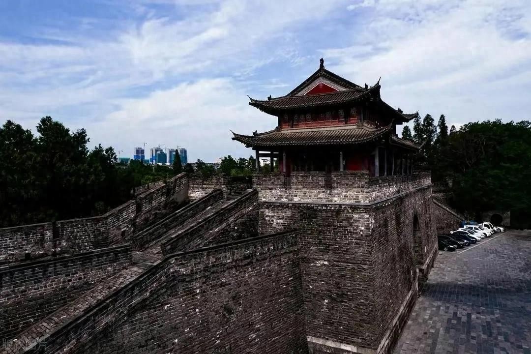 你知道三国时候的荆州是现在的哪个城市吗?
