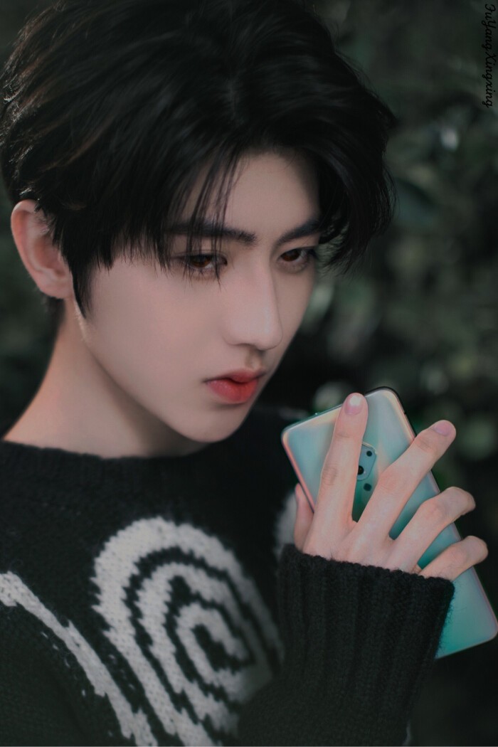 ikun集合啦,你的百变男孩蔡徐坤壁纸合辑