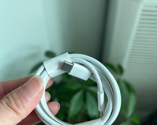 苹果7充电头的性能与质量(一款高效可靠的充电器,为您的苹果7提供稳定快速的充电体验)