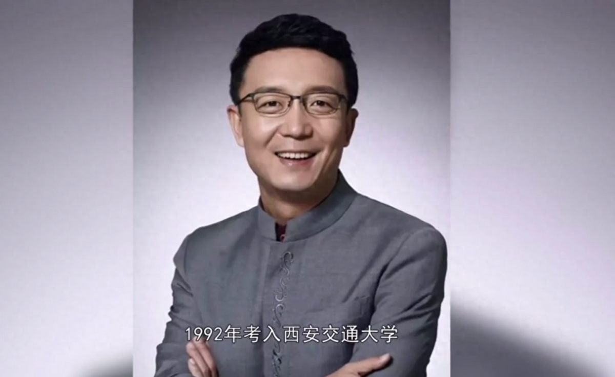 主持人路一鸣:娶校花学妹,45岁离开央视,如今开启了第二人生