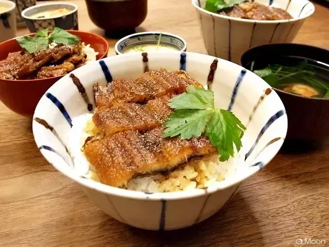 一份鳗鱼饭三种吃法,卖到3600日元,连蔡澜都说好吃得要命