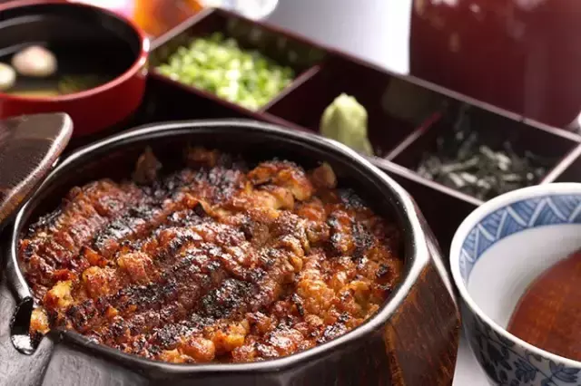 一份鳗鱼饭三种吃法,卖到3600日元,连蔡澜都说好吃得要命