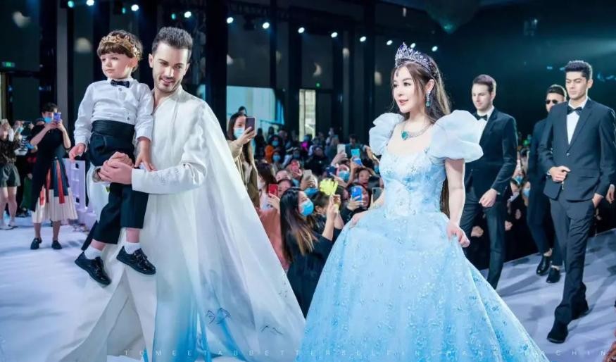 揭秘于文红豪门婚姻背后惊心算计,小20岁老公竟成财产争夺战主角