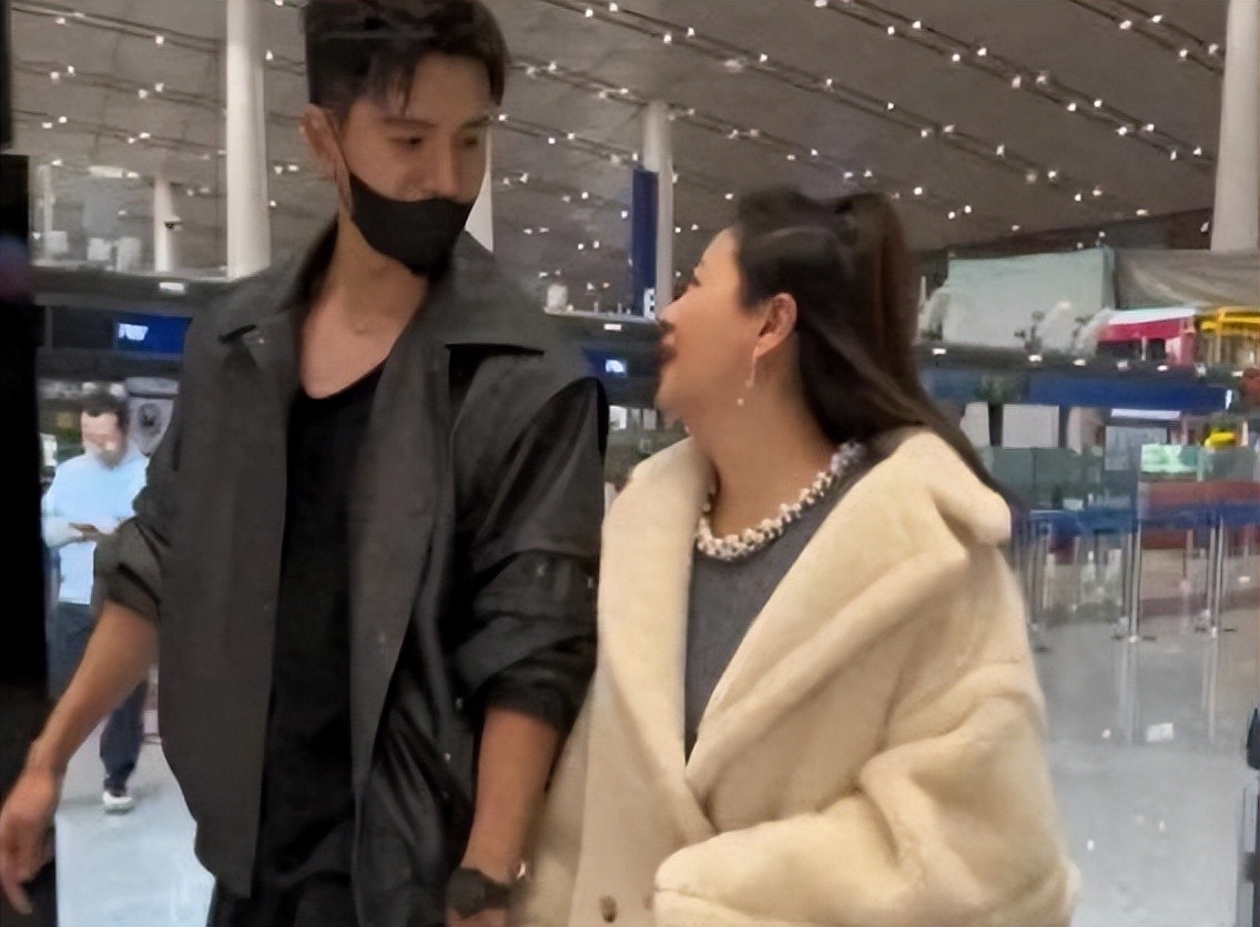 演员经超:我28岁娶二婚富婆,最开心的时光就是老婆挣钱我花钱