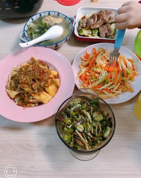 ​鱼腥草咋吃(鱼腥草怎么食用效果好)