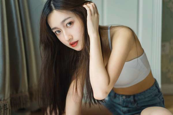 精华液和精华霜有什么不同? 精华液和精华霜有什么不同?