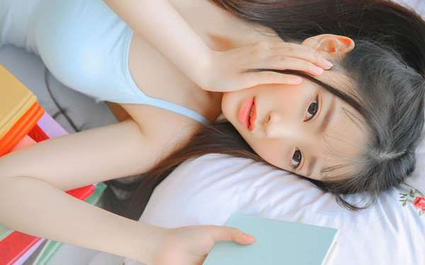 眉毛上为什么会长黄褐斑? 眉毛上为什么会长黄褐斑?