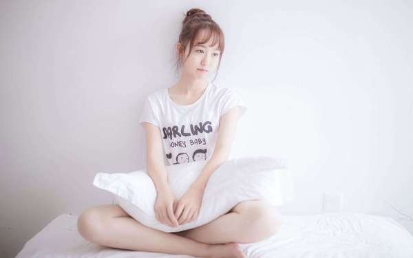 精华液真的能让女人显年轻吗?21天试试看! 精华液真的能让女人显年轻吗?21天试试看!