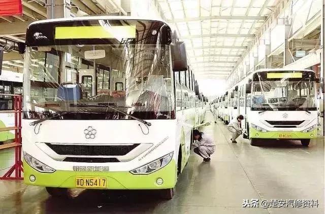 为什么奔驰立标比大标贵(为什么奔驰会有立标和大标) 为什么奔驰立标比大标贵(为什么奔驰会有立标和大标)