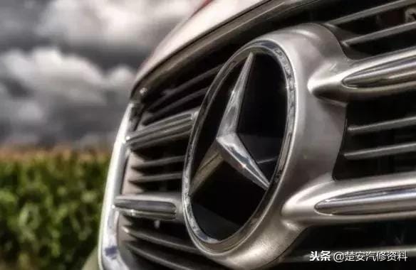 为什么奔驰立标比大标贵(为什么奔驰会有立标和大标) 为什么奔驰立标比大标贵(为什么奔驰会有立标和大标)